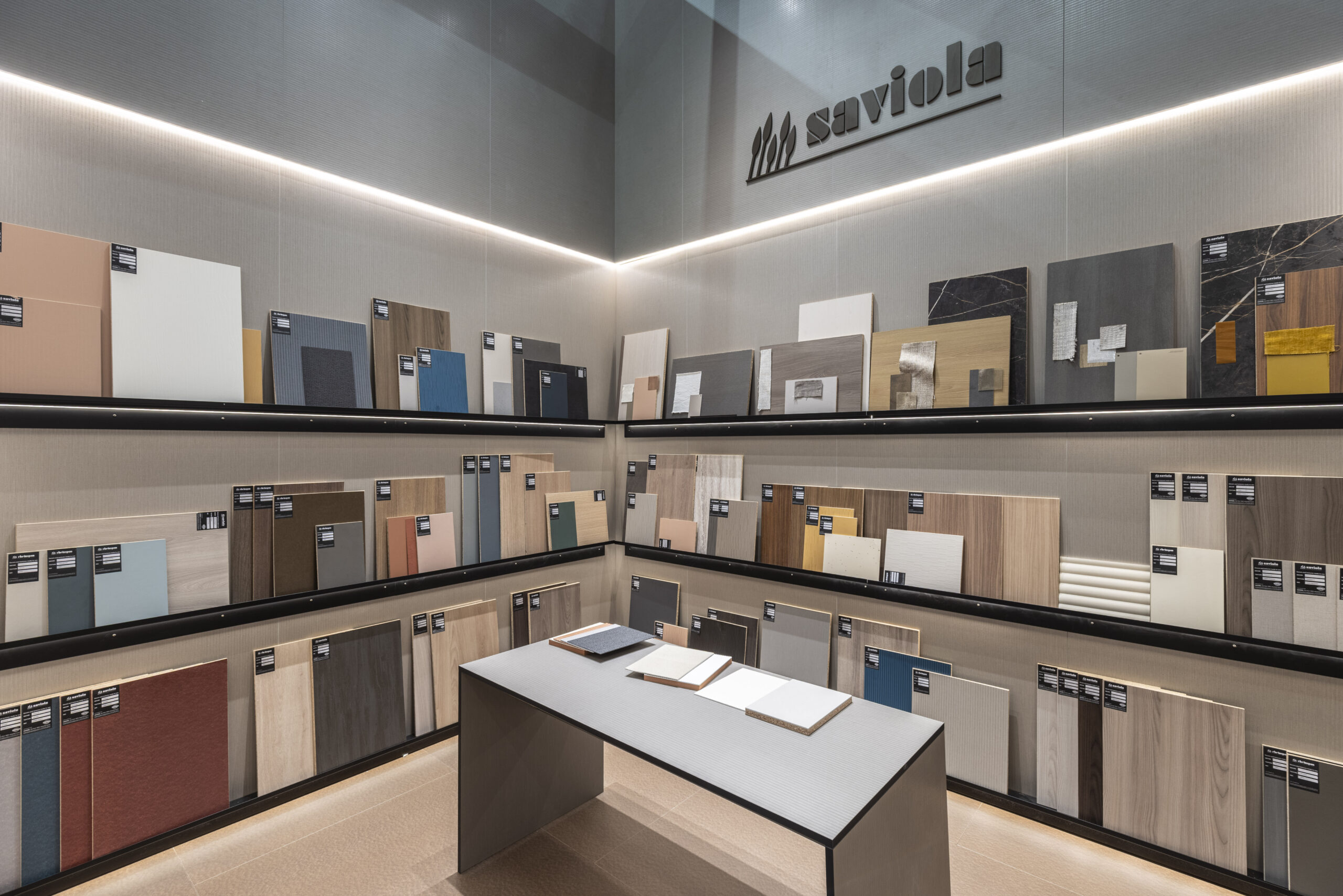 Saviola material library — premium wood panel samples